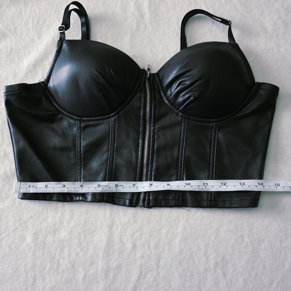 Haute Monde Black Zippered Leather Top - Picture 8 of 10